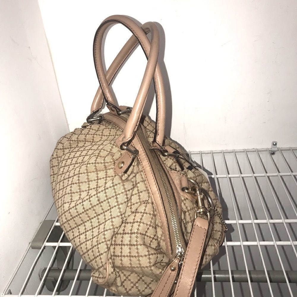 Authentic Gucci tote with strap - Picture 9 of 16